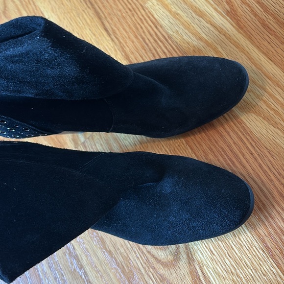 Libby Edelman Suede Booties Size 8.5 - Picture 4 of 7